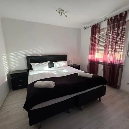 3 * Kaiserslautern